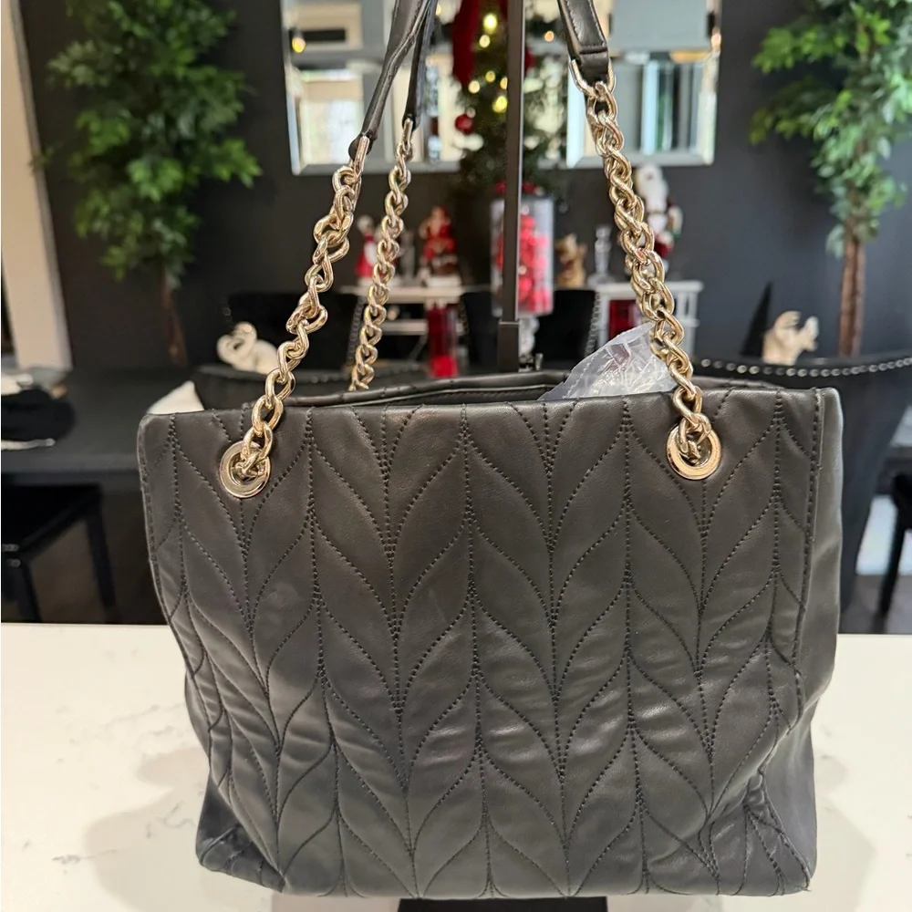Kate Spade Black Meena Blair Quilted Shoulder Bag with Gold Chain - Picture 7 of 11